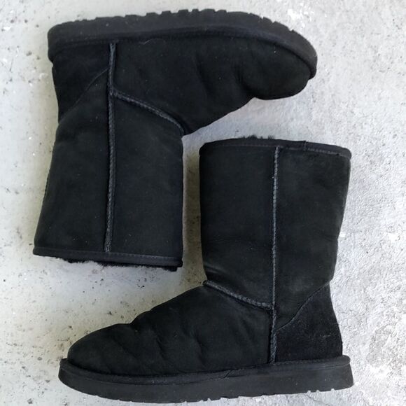 Tularosa UGGs - Picture 2 of 10